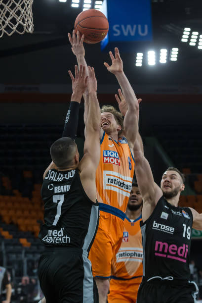 会或是海外 会或是海外